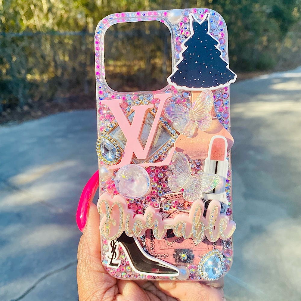 14 PRO🩷Phone Case - Picture 1 of 1